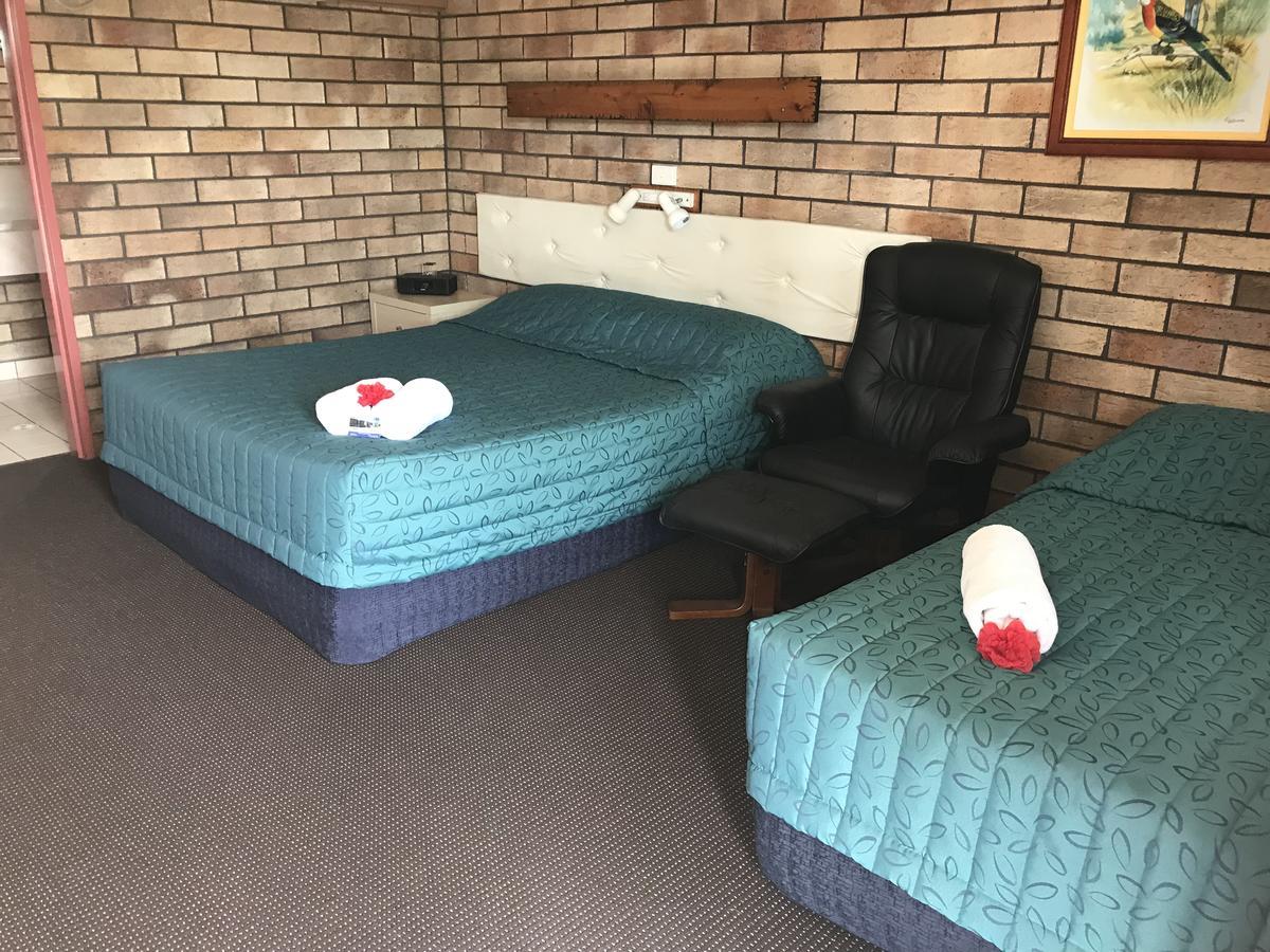 Miles Outback Motel Εξωτερικό φωτογραφία